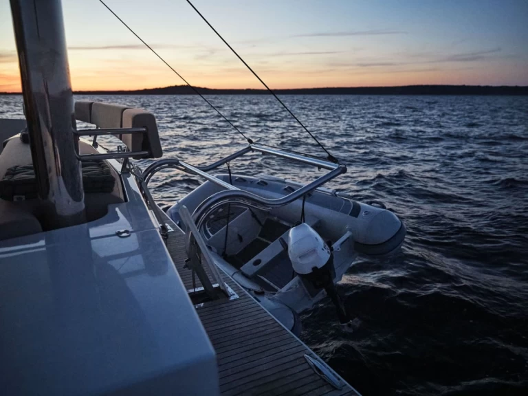 Bali Bali 5.4 między profesjonalistami a osobami prywatnymi w Raiatea Island