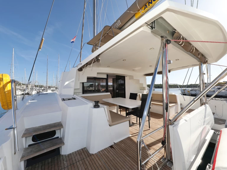 Wynajem Katamaran w Rogoznica - Bali Bali 4.5