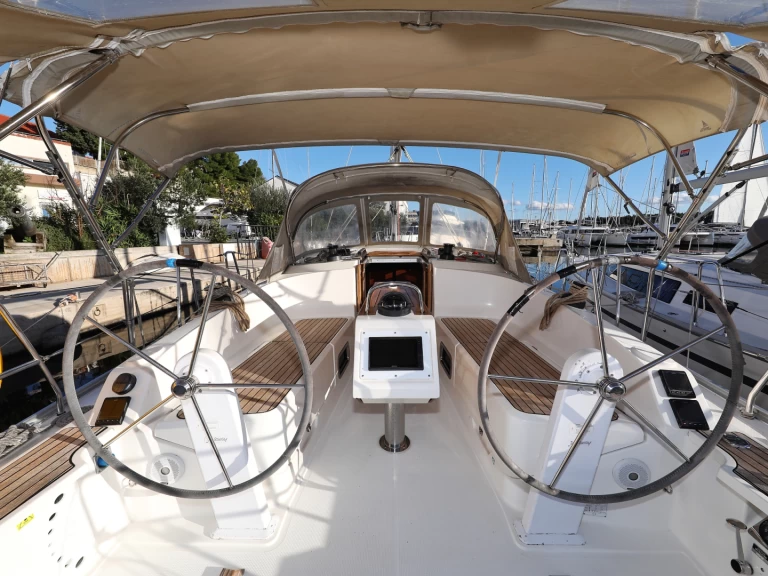 Wynajem łodzi Bavaria Cruiser 37 w Biograd na Moru na SamBoat 