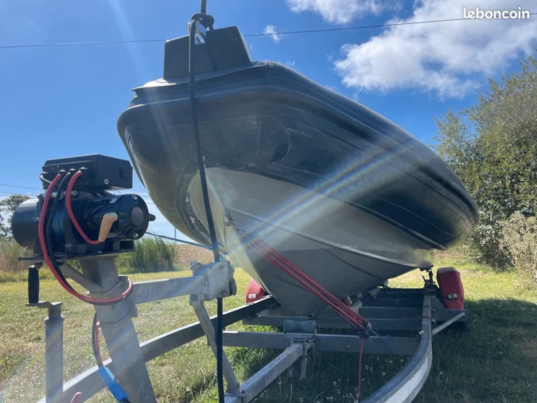 Wynajmij Valiant DR 750 Fishing w Baden