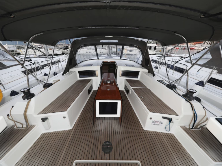 Wynajem Żaglowiec w Trogir - Dufour Dufour 470