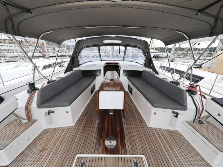 Wynajem łodzi Dufour Dufour 470 w Sibenik na SamBoat 