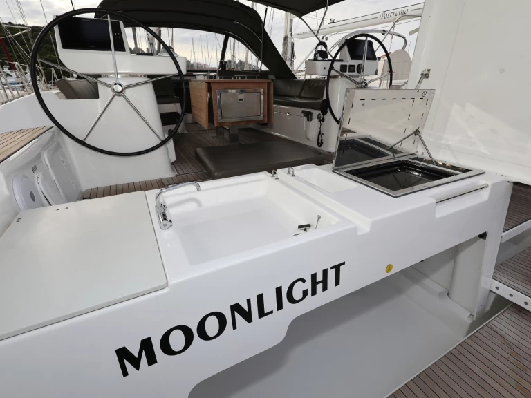 Wynajmij Żaglowiec z lub bez skippera Dufour w Trogir