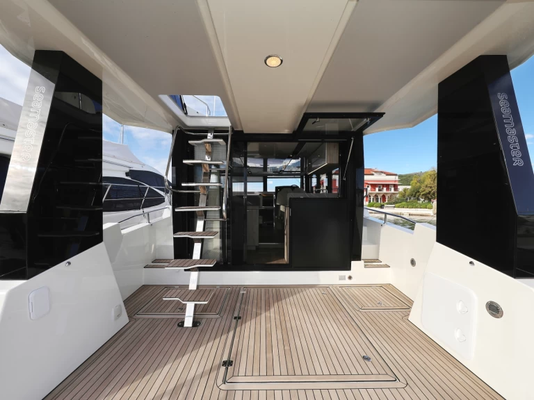 Wynajem łodzi Sibenik tanio Seamaster 45