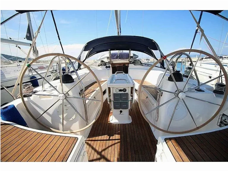 Wynajem łodzi Bavaria Bavaria 44 w Ávdira na SamBoat 