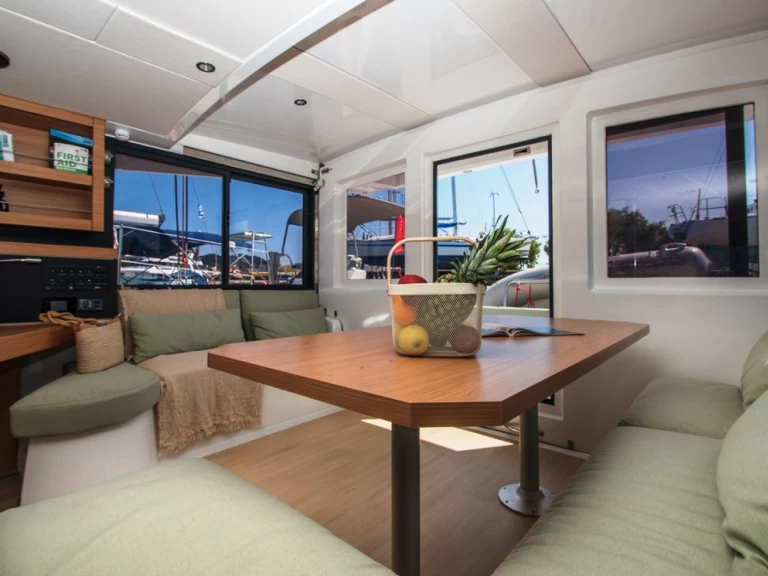 Wynajem łodzi Nydri tanio Bali Catsmart