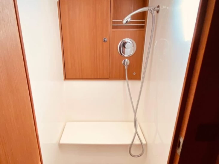 Wynajem łodzi Kavála tanio Cruiser 45