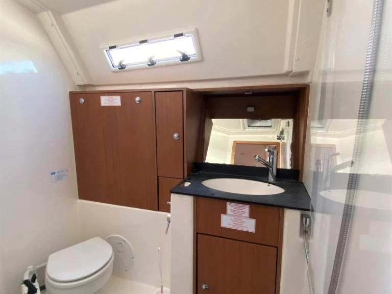 Wynajmij Bavaria Bavaria 40 w Sukosan