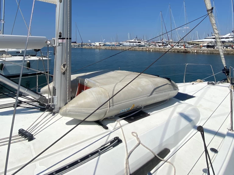 Wynajmij Bénéteau Oceanis 40.1 (3 double and 1 bunk beds) w Lefkáda