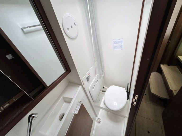 Wynajmij Katamaran z lub bez skippera Lagoon w Capo d'Orlando