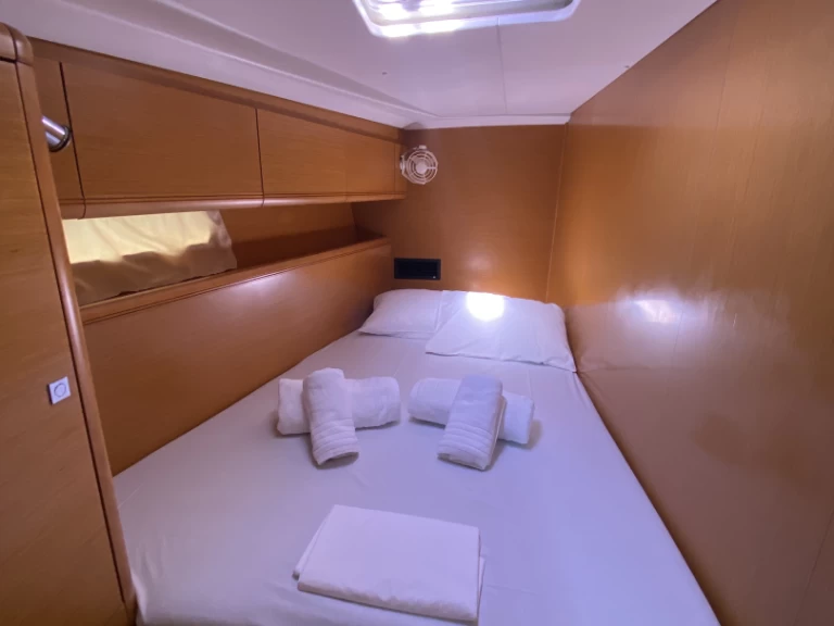 Jeanneau Jeanneau 53 między profesjonalistami a osobami prywatnymi w Alimos