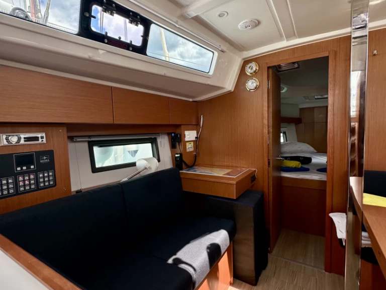 Wynajmij Żaglowiec z lub bez skippera Bavaria w Trogir