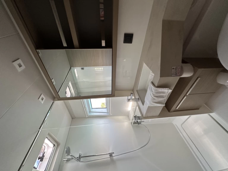 Katamaran do wynajmu w Trogir w najlepszej cenie