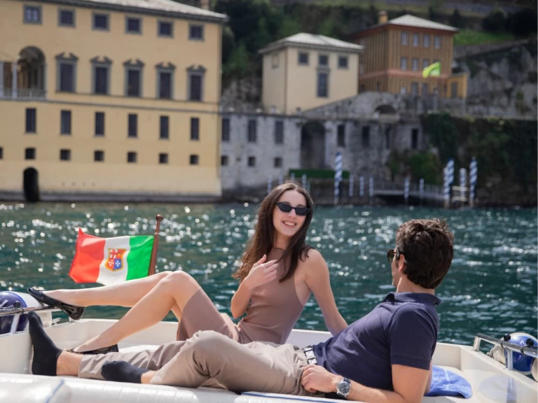 Motorówka do wynajmu w Bellagio w najlepszej cenie