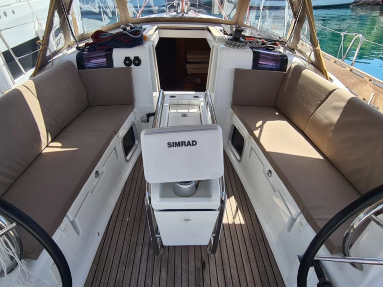 Wynajmij Jeanneau Sun Odyssey 409 w Marmaris