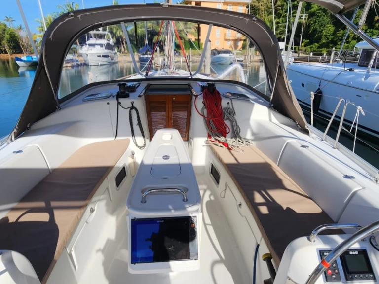 Bénéteau Benetau Cyclades 43.4 między profesjonalistami a osobami prywatnymi w Ko Chang (Koh Chang)