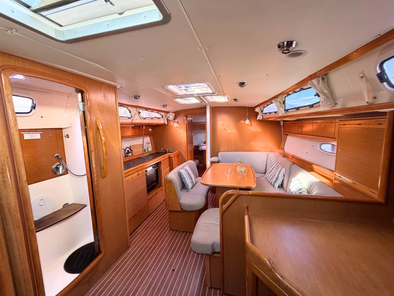 Żaglowiec do wynajmu w Vlycho w najlepszej cenie