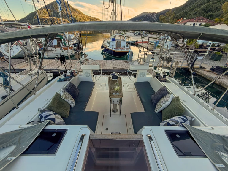 Żaglowiec do wynajmu w Vlycho w najlepszej cenie