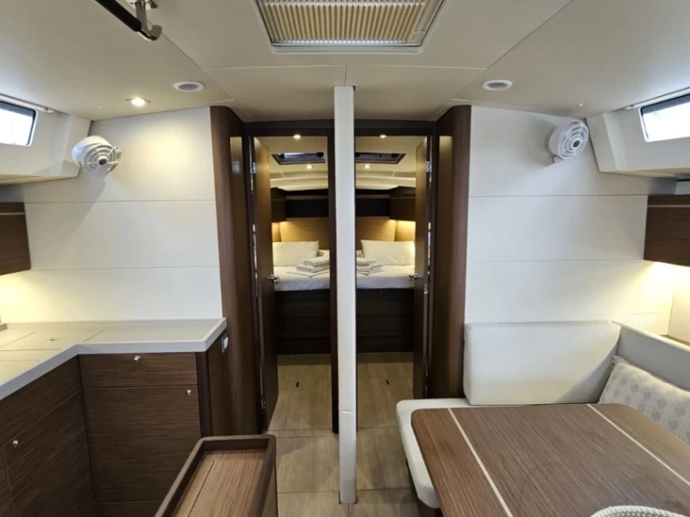 Wynajmij Bénéteau Oceanis 46.1 w Rhodes (City)