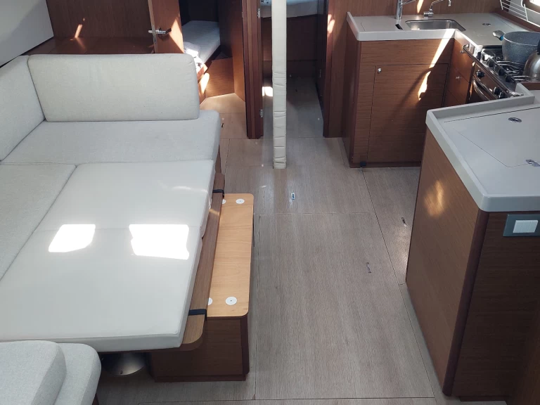 Wynajem w Lefkáda- Bénéteau Oceanis 40.1 (3 double and 1 bunk beds) na SamBoat