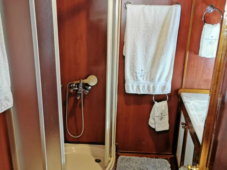 Wynajem Żaglowiec  z patentem 