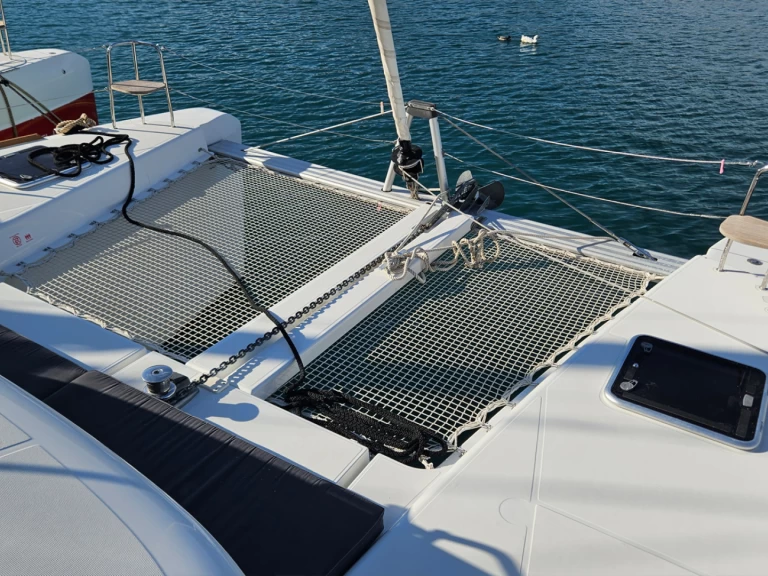 Lagoon Lagoon 40 między profesjonalistami a osobami prywatnymi w Fethiye