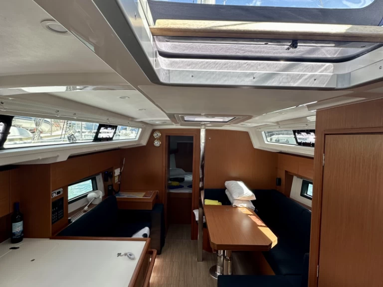 Wynajmij Żaglowiec z lub bez skippera Bavaria w Trogir