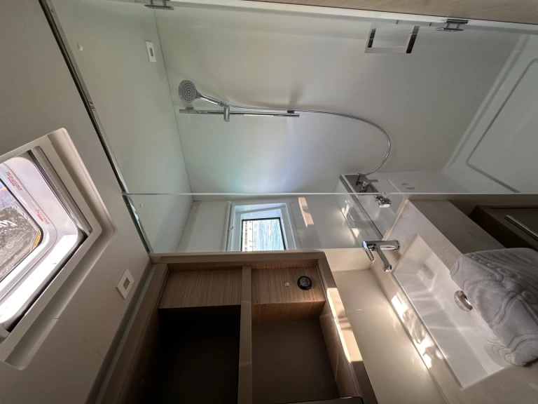 Wynajmij Lagoon Lagoon 46 w Trogir