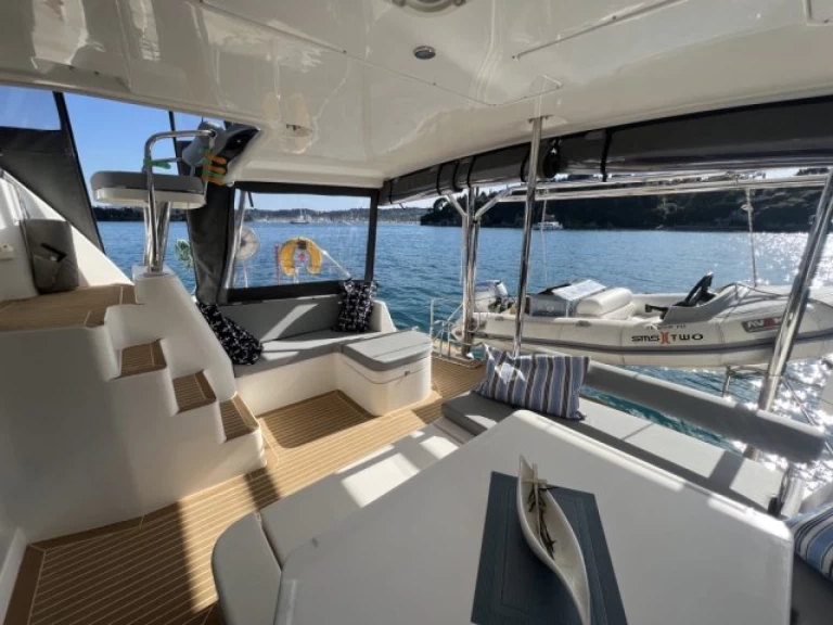 Wynajmij Katamaran z lub bez skippera Leopard w Korfu