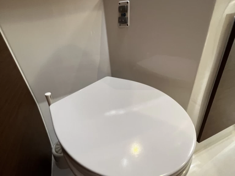 Lagoon Lagoon 42 między profesjonalistami a osobami prywatnymi w San Miguel De Abona