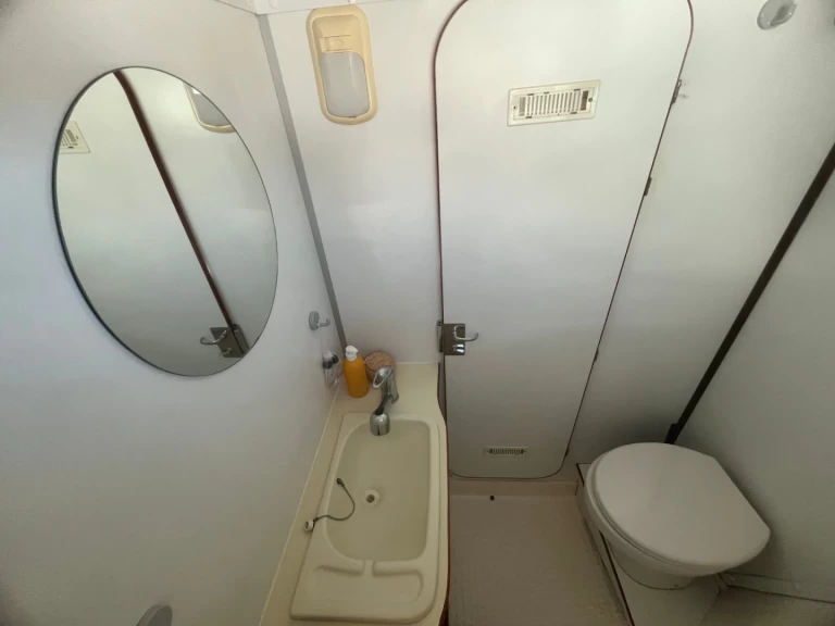 Wynajmij Nicols Yacht Comfort Family 6-9 people w Sablé-sur-Sarthe