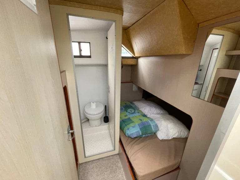 Wynajem Barka Nicols Yacht z patentem 