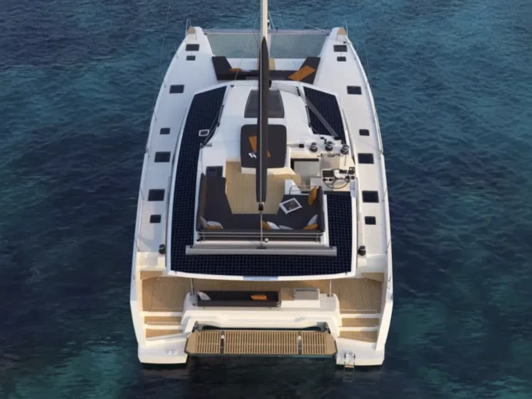 Wynajem Katamaran Fountaine Pajot z patentem 