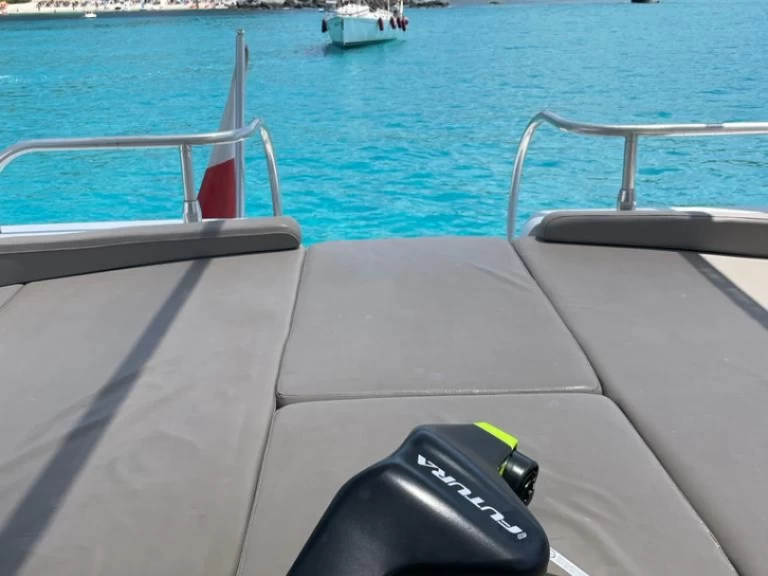 Wynajem łodzi  Mangusta 65 w Salerno na SamBoat 