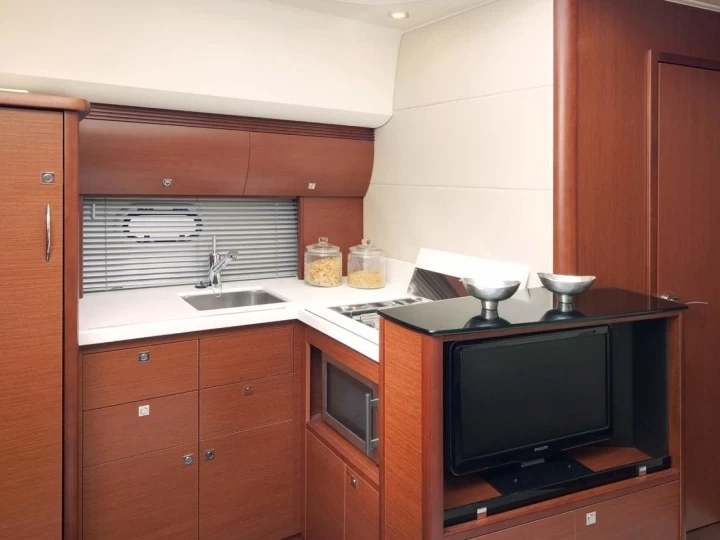 Motorówka do wynajmu w Giardini-Naxos w najlepszej cenie