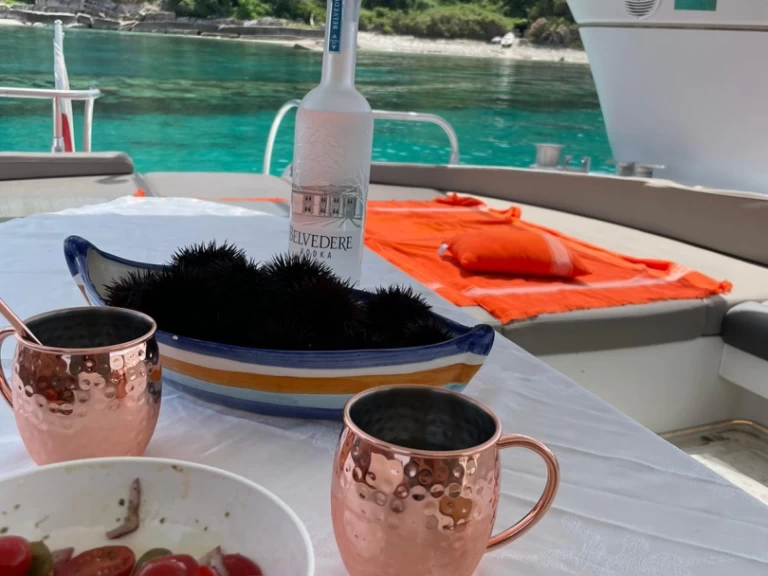 Wynajem Luksusowy jacht  z patentem 