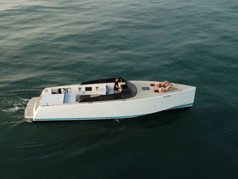 Wynajem Motorówka w Dubai Marina - VanDutch VanDutch 40