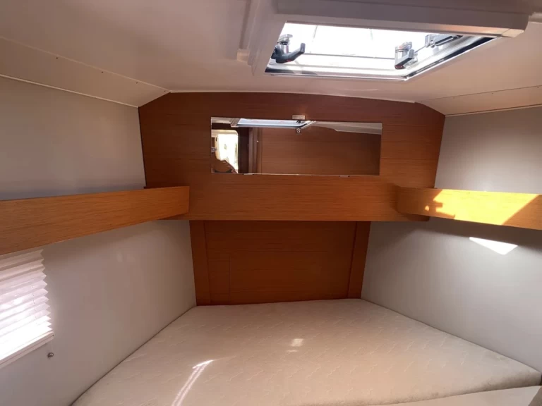 Wynajem łodzi Cagliari tanio Dufour 390