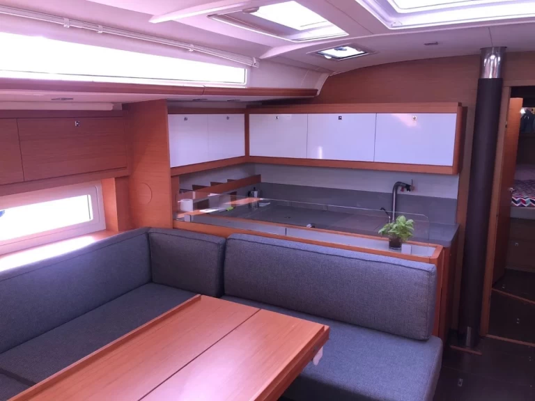 Wynajem łodzi Procida tanio Dufour 530