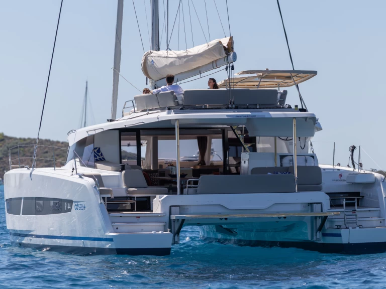 Wynajem łodzi Portimão tanio FP 44