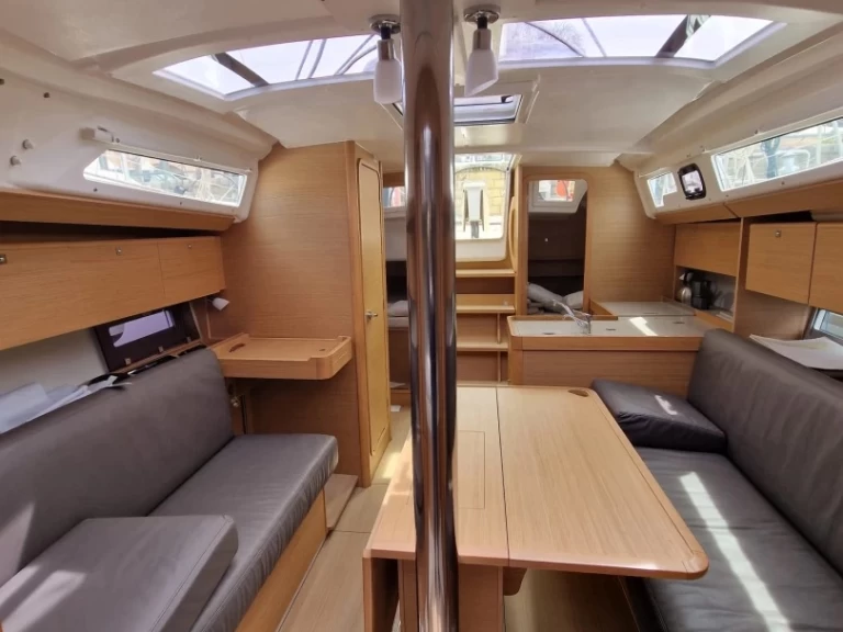 Wynajmij Żaglowiec z lub bez skippera Dufour w Cagliari