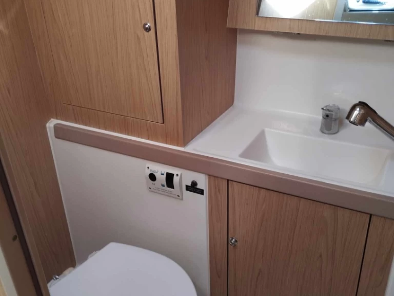 Wynajem łodzi Bénéteau Oceanis 41.1 w Nea Peramos na SamBoat 