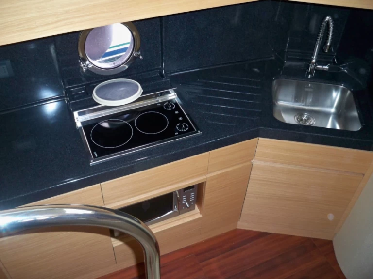 Wynajmij Azimut Azimut 43 Fly w Donji Seget