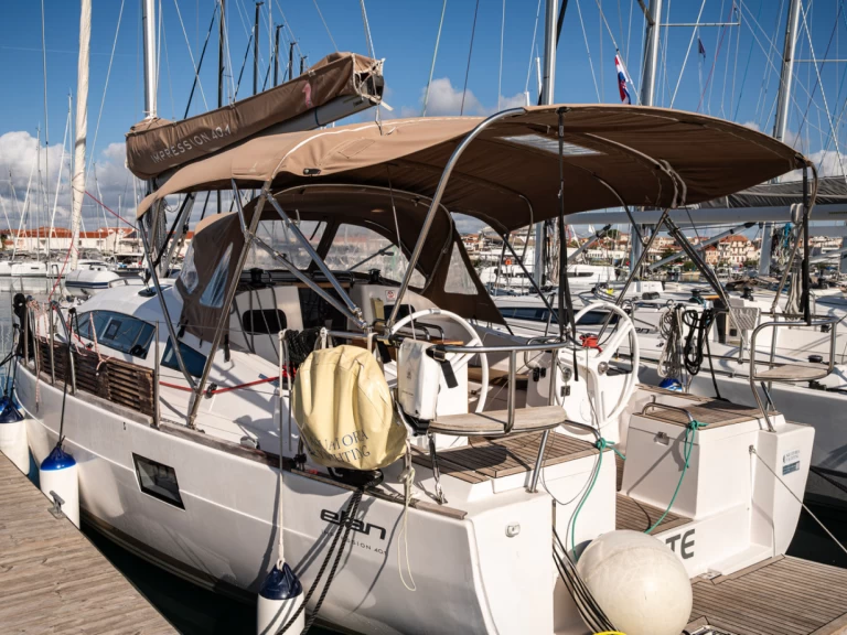 Wynajem łodzi Elan Impression 40.1 w Pirovac na SamBoat 