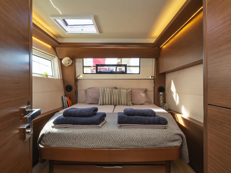 Wynajem łodzi Lagoon Lagoon 50 w Alimos na SamBoat 