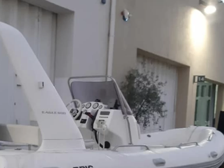 Wynajem łodzi Brig Eagle 650 H w Baden na SamBoat 