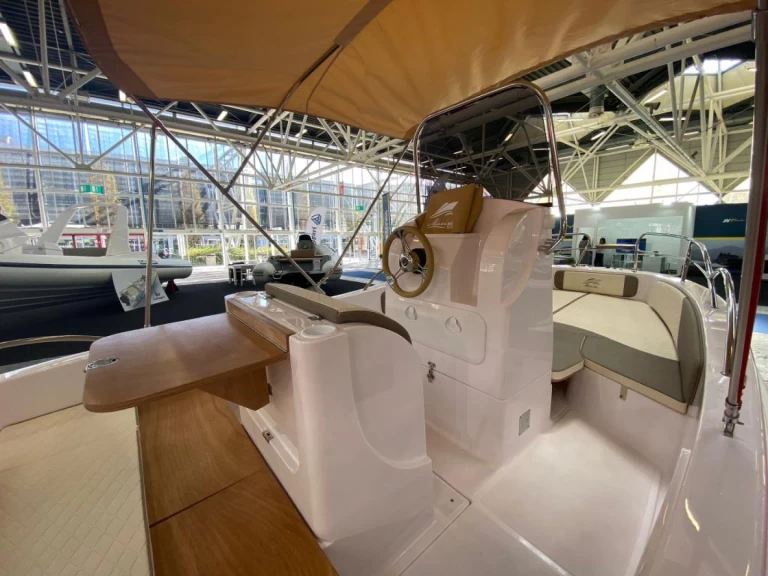 Wynajmij Motorówka z lub bez skippera marinesite w Sirmione