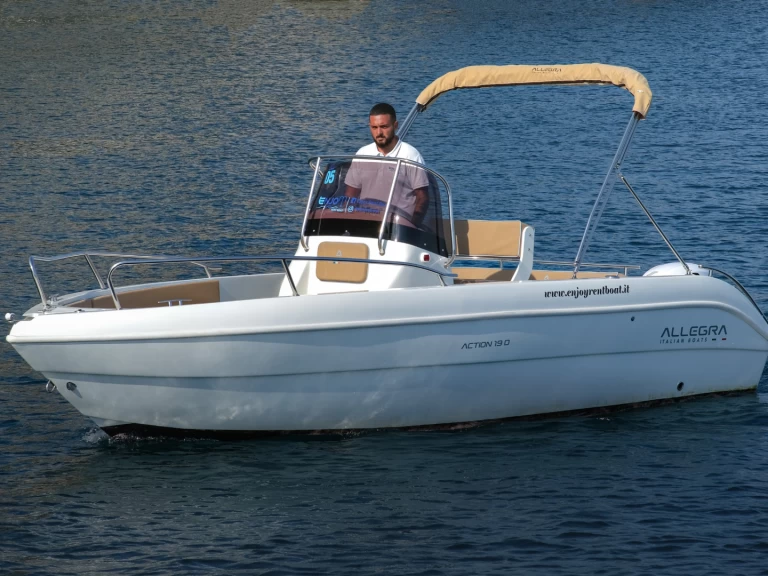 Motorówka do wynajmu w Cetara w najlepszej cenie