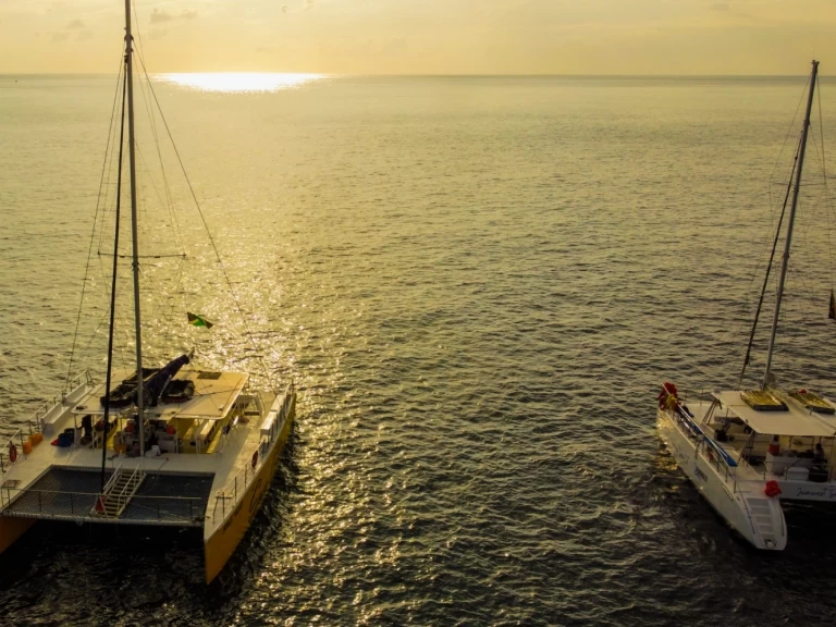 Wynajem łodzi Negril tanio Custom made