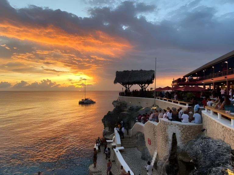 Wynajem Katamaran w Negril - Custom Made Custom made